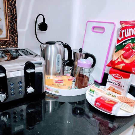 La Marina Luxury Apartment Fully Furnished Free Wifi, High Standard Residence, Amazing Prime Location Close To Restaurants, Transport, Beach And Bouregreg River Salé Luaran gambar