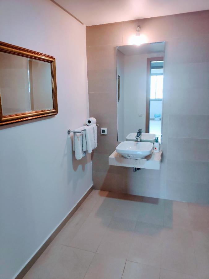 La Marina Luxury Apartment Fully Furnished Free Wifi, High Standard Residence, Amazing Prime Location Close To Restaurants, Transport, Beach And Bouregreg River Salé Luaran gambar