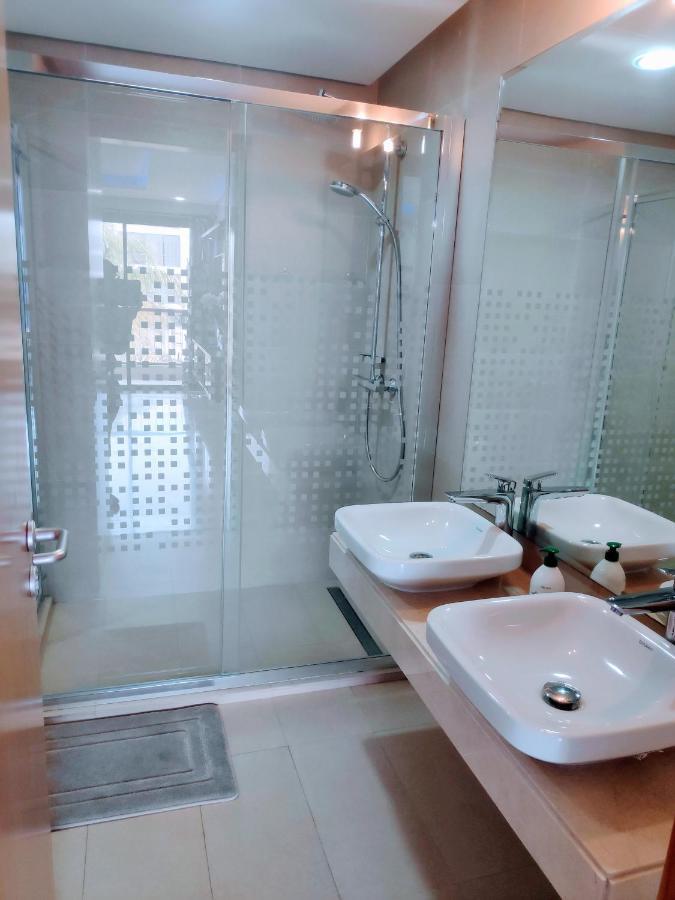 La Marina Luxury Apartment Fully Furnished Free Wifi, High Standard Residence, Amazing Prime Location Close To Restaurants, Transport, Beach And Bouregreg River Salé Luaran gambar